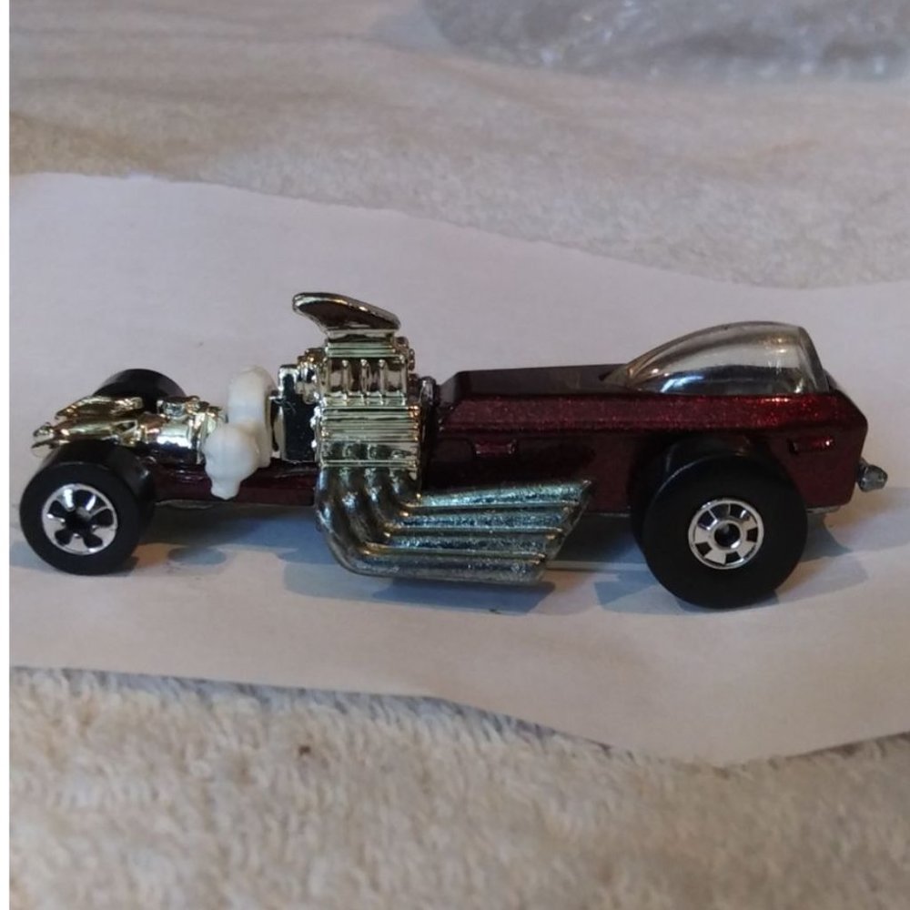 1994 Hot Wheels #247 Rigor Motor Burgandy